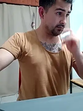 Bradd_32のウェブカメラショー