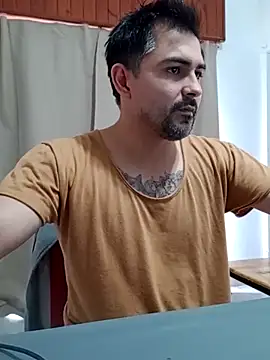 Bradd_32 Show Webcam