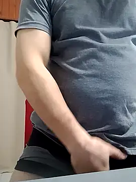 Bradd_32 Show Webcam