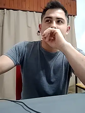 Bradd_32 Adlı Modelin Web Kamerası Şovu