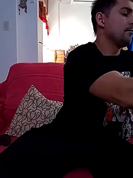 Bradd_32 Show Webcam