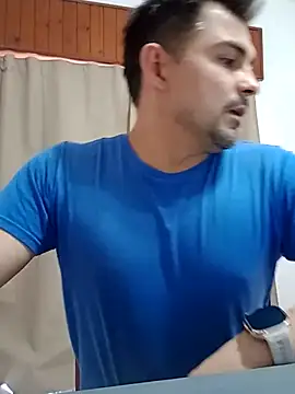 Bradd_32のウェブカメラショー