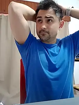 Bradd_32 Шоу с уебкамера