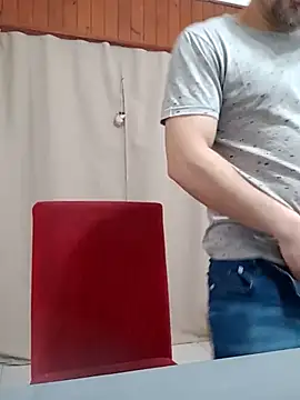 Bradd_32 Шоу с уебкамера