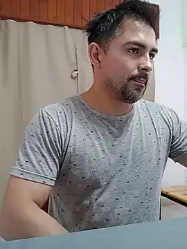 Bradd_32 Webcam-Show