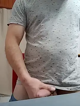 Czat XXX na żywo – Bradd_32