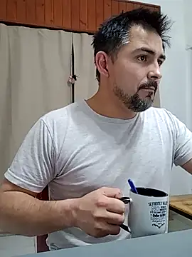Bradd_32's Live XXX Chat
