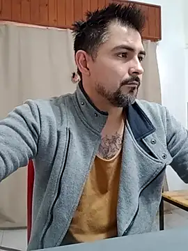 Bradd_32 ওয়েবক্যাম শো