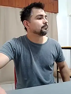 Bradd_32 网络视讯表演
