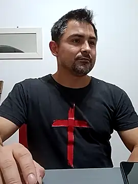 Bradd_32 Webcam show