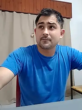 Bradd_32's Webcam Show