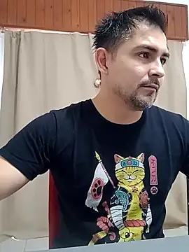 Bradd_32 Webcam-Show