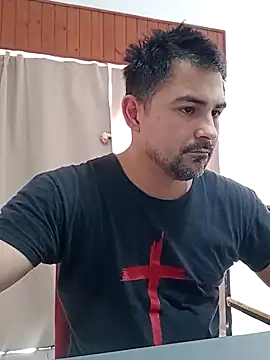 Bradd_32 Show Webcam