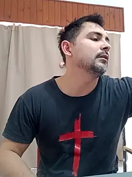Bradd_32 Show Webcam