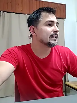 Bradd_32 Show Webcam