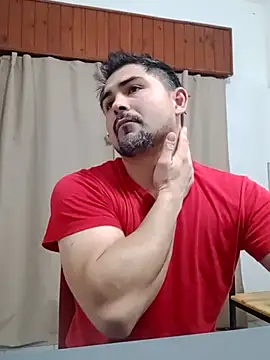 Bradd_32 在線直播表演