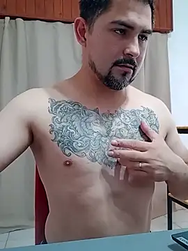 Bradd_32 Webcam show