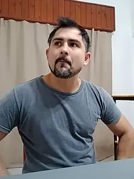 Bradd_32 网络视讯表演