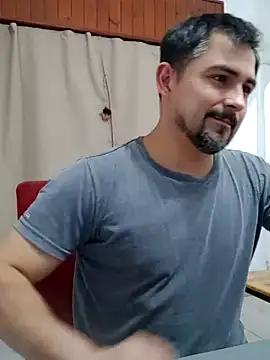 Bradd_32 webcam show