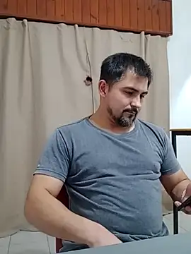 Bradd_32 Pertunjukan Webcam