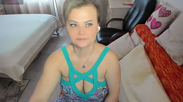 MildMature Show Webcam