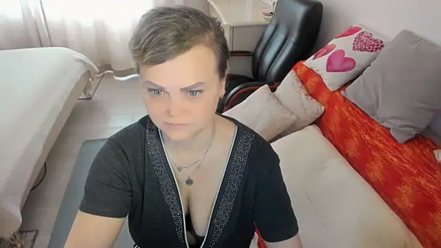 MildMature's Webcam Show