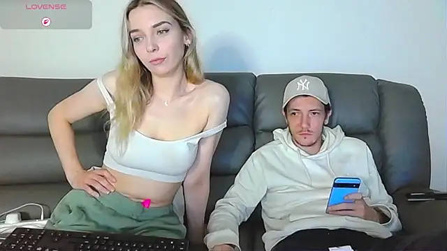 BlueandJen Webcam-Show