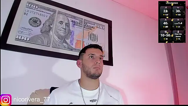 عرض كام nico_rivera