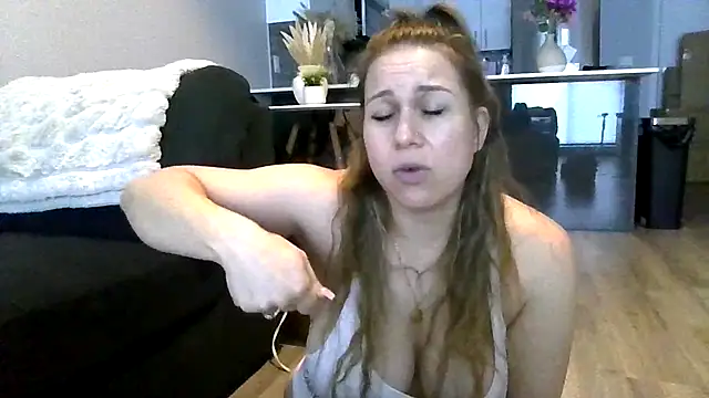 thedevinemama's Live XXX Chat