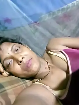 Savita992 Adlı Modelin Web Kamerası Şovu