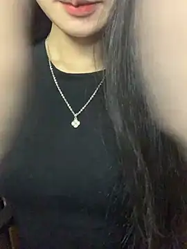 Nhinhi18 网络视讯表演