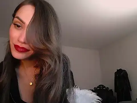 AlienaMoore Adlı Modelin Canlı XXX Sohbeti