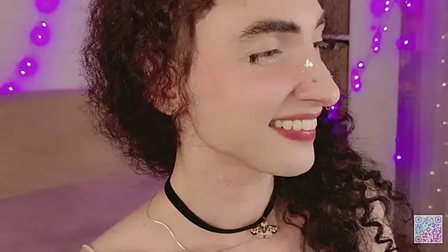 Queen_of_tease webkamerás műsora