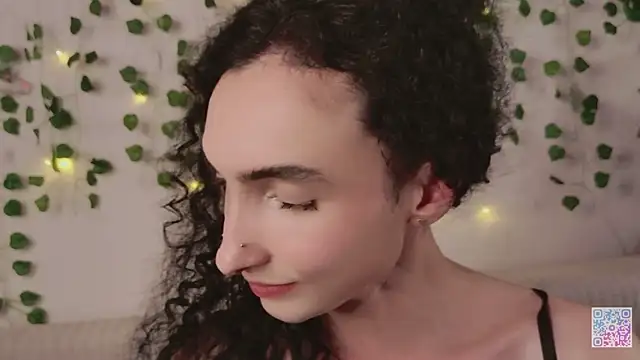 הופעת וובקאם של Queen_of_tease