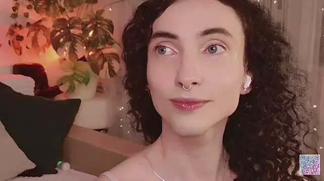 הופעת וובקאם של Queen_of_tease