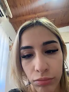 Živá chatovací místnost Babylovetierna1