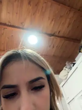 Babylovetierna1 Webcam-Show