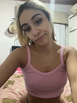 Babylovetierna1 Adlı Modelin Web Kamerası Şovu