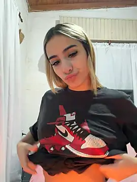 Babylovetierna1's Webcam Show