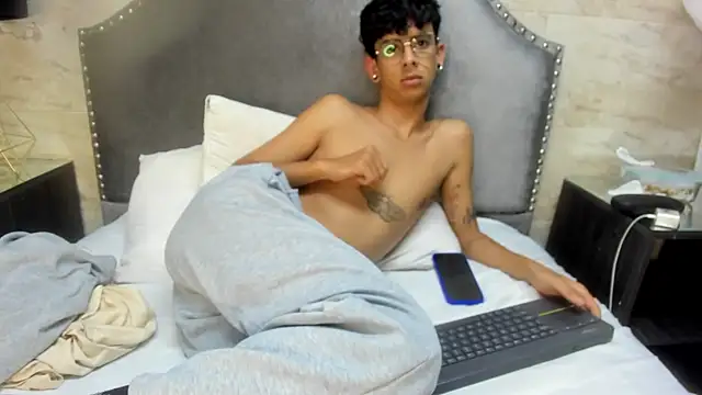 Ibratxandyn Webbikameraesitys