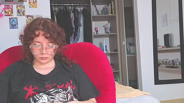 Chatroom XXX en direct de Sharon_Black