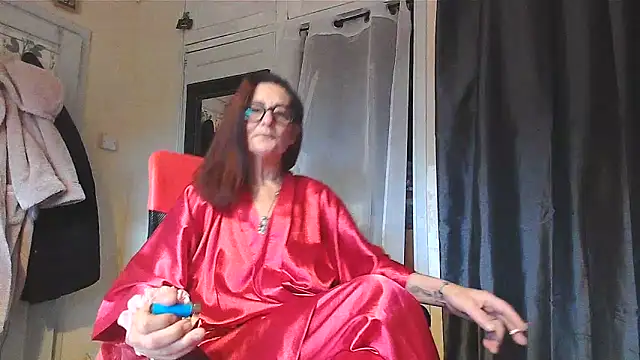 Mrs-Ivy Webcam Show