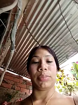 Pertunjukan Kamera Web Rous-squir