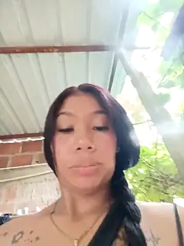 Rous-squir webkamerás műsora