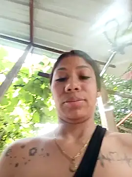 Rous-squir webkamerás műsora