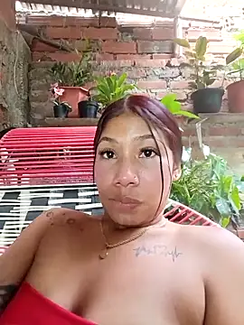 Rous-squir: διαδικτυακό σόου στην κάμερα