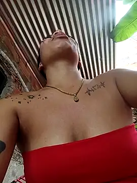 Rous-squir: διαδικτυακό σόου στην κάμερα