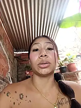 عرض كام Rous-squir