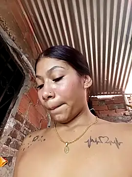 Rous-squir webkamerás műsora