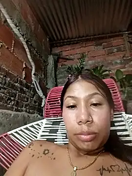 Rous-squir Webcamshow